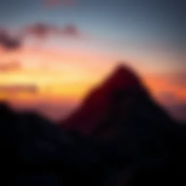 Illustration of key characteristics of the ascending wedge in technical analysis